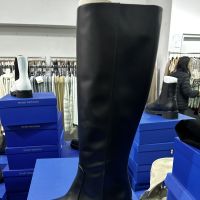 WeFashion Stuart Weitzman Sample Sale