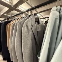 Theory Sample Sale