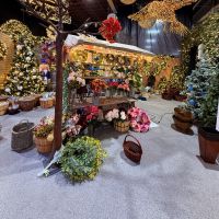 American Christmas Holiday Decoration Warehouse Sample Sale