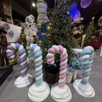 American Christmas Holiday Decoration Warehouse Sample Sale